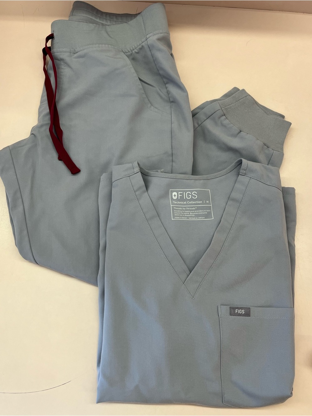 FIGS Scrub Set Cement Medium